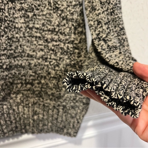 Lauren Ralph Lauren Cowl Neck marbled Black Sweater size large - Picture 3 of 7